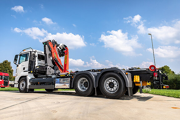 PALFINGER Abrollkipper mit Ladekran